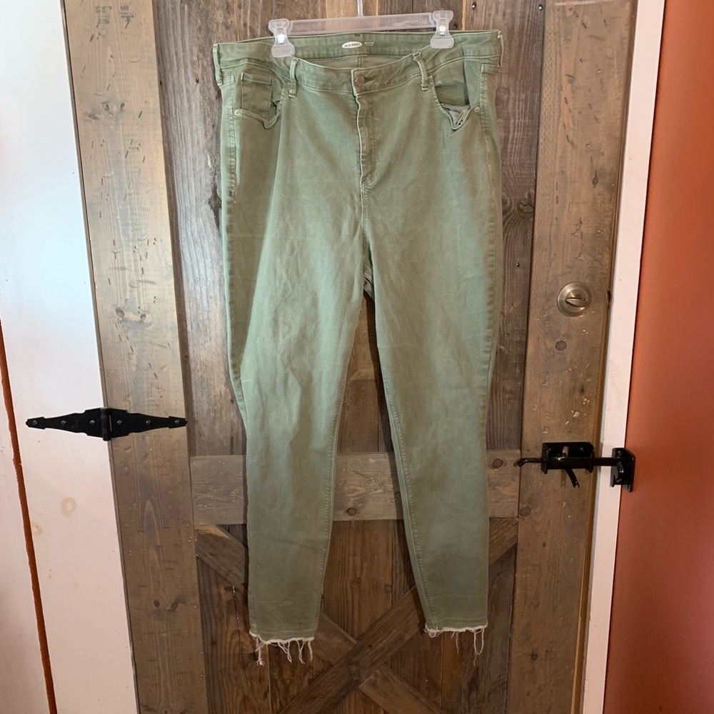 Army green skinny pants